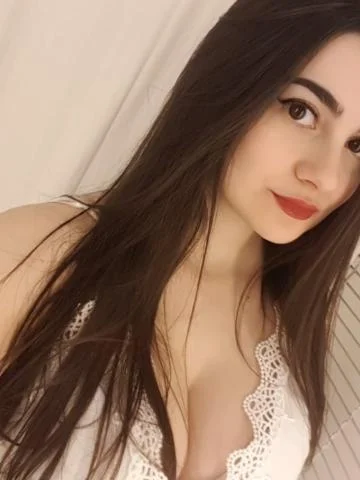 Полина